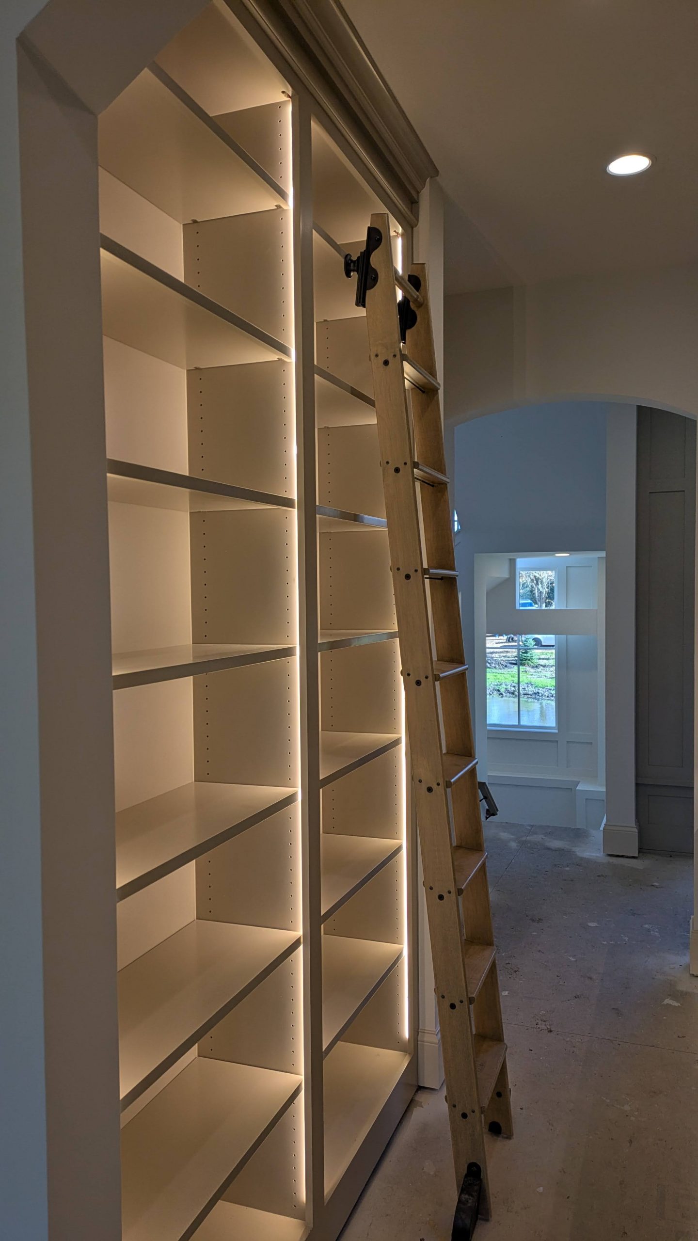 285NorthShore_ButlersPantry2