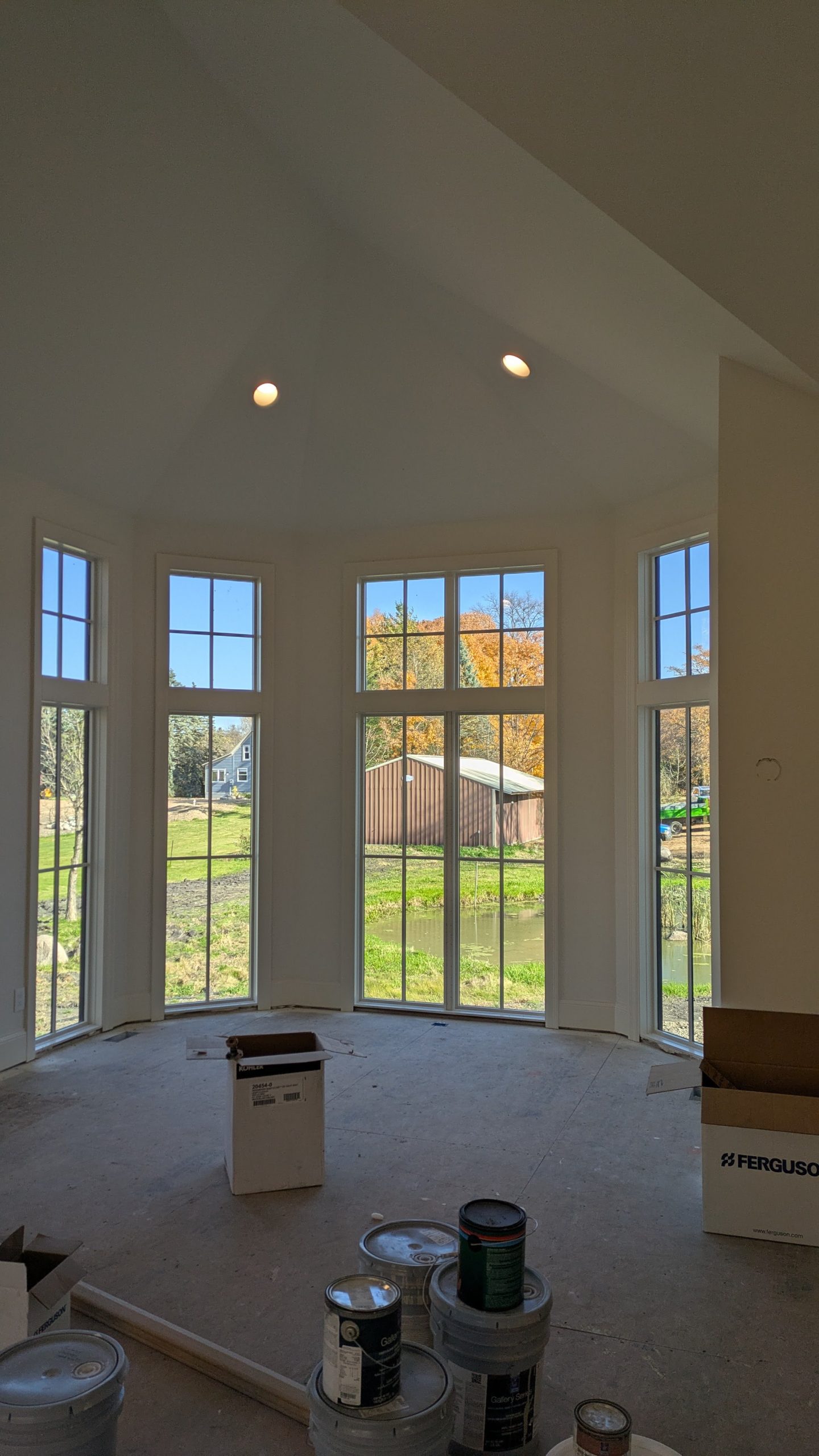 285NorthShore_GreatRoomFront