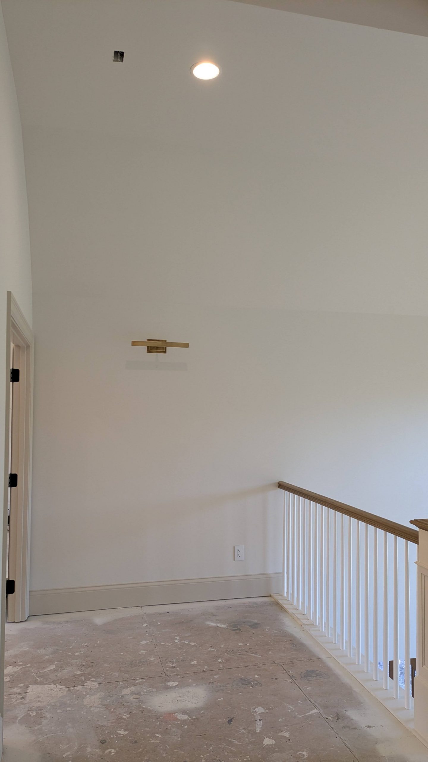 285NorthShore_StairLanding2