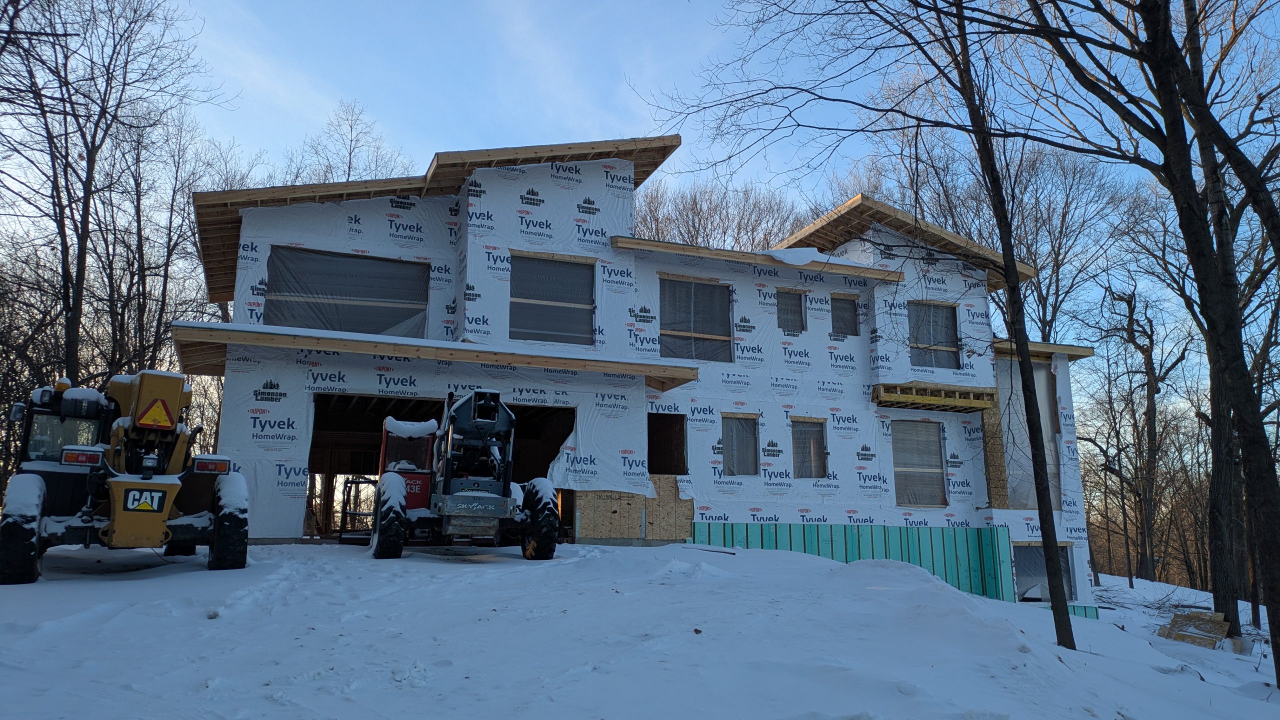 PXL_20251231_215610324.MP