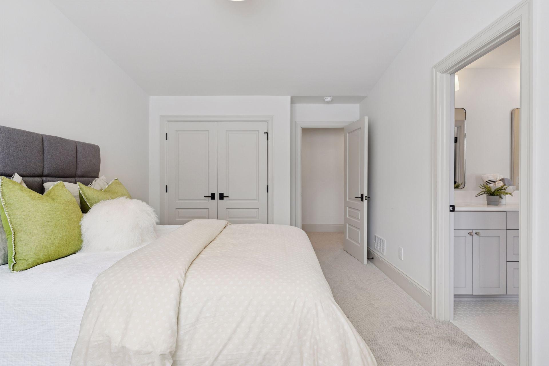 9b49f165-7963-4ba7-8a14-14efb40415a6